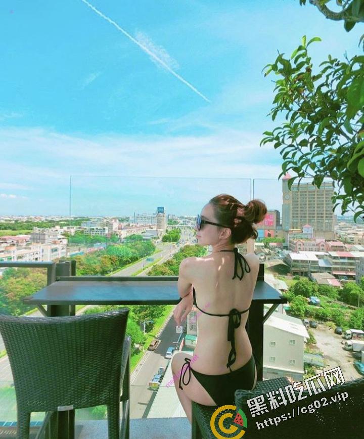 台湾版 PUA套路笔记 真实对话记录教你如何骗取反差婊 台妹【邱念婷】裸照 狂秀肥美大黑逼 附海量生活照  第10张