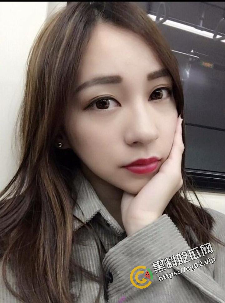 台湾版 PUA套路笔记 真实对话记录教你如何骗取反差婊 台妹【邱念婷】裸照 狂秀肥美大黑逼 附海量生活照  第13张