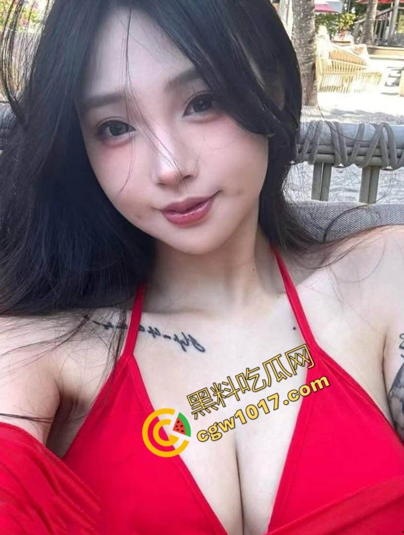 ins极品网黄【王洛馨】甜迷销魂，女神黑丝风情，炮友滴蜡狂插，淫靡视频震惊众粉  第1张