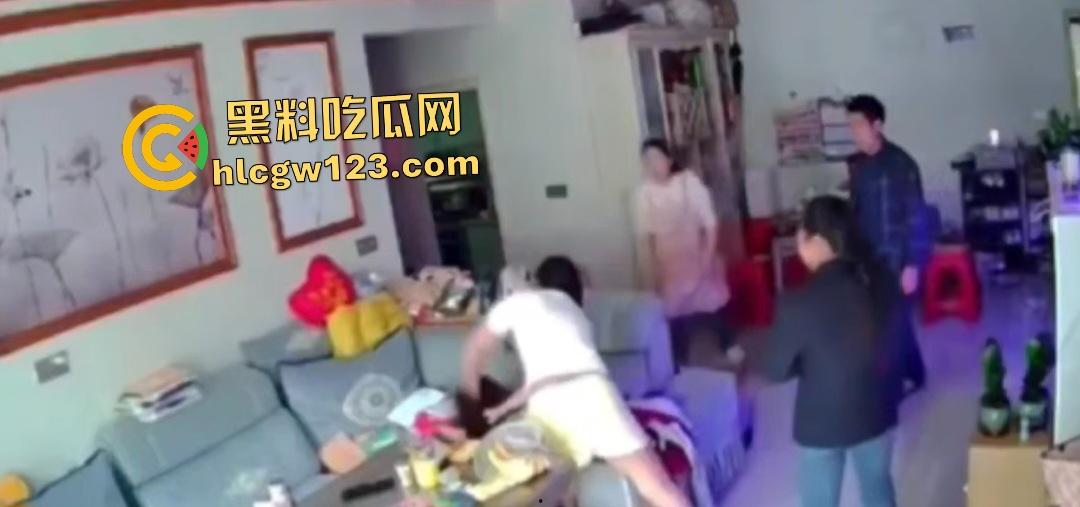 城口附中高二女学生卖淫给亲叔叔一千元一夜天价？事后侄女被婶婶暴打！  第6张