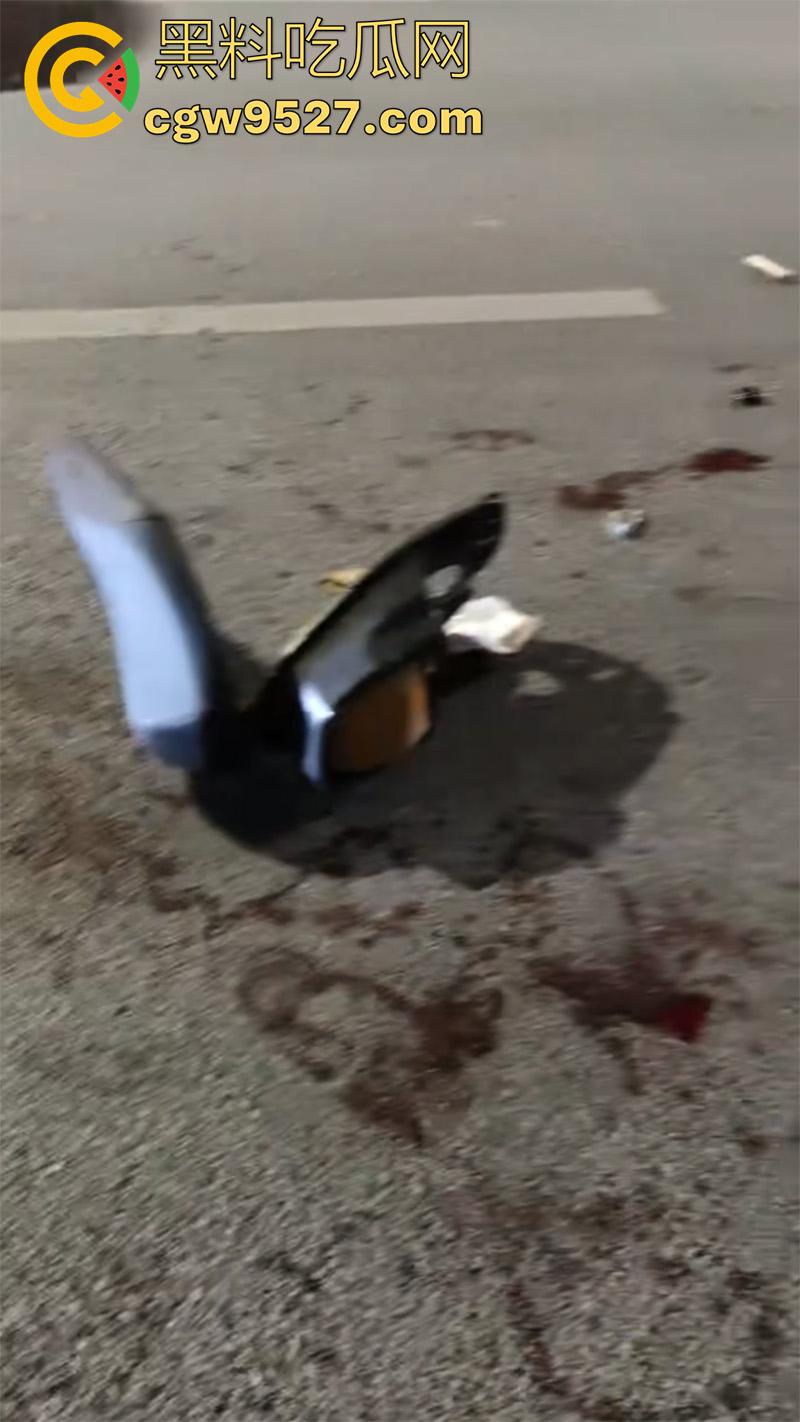 广西柳州鬼火少年，装逼失败翻车现场，自断一臂当场蒙逼，幸亏还留条命，估计再也不敢了吧！  第3张