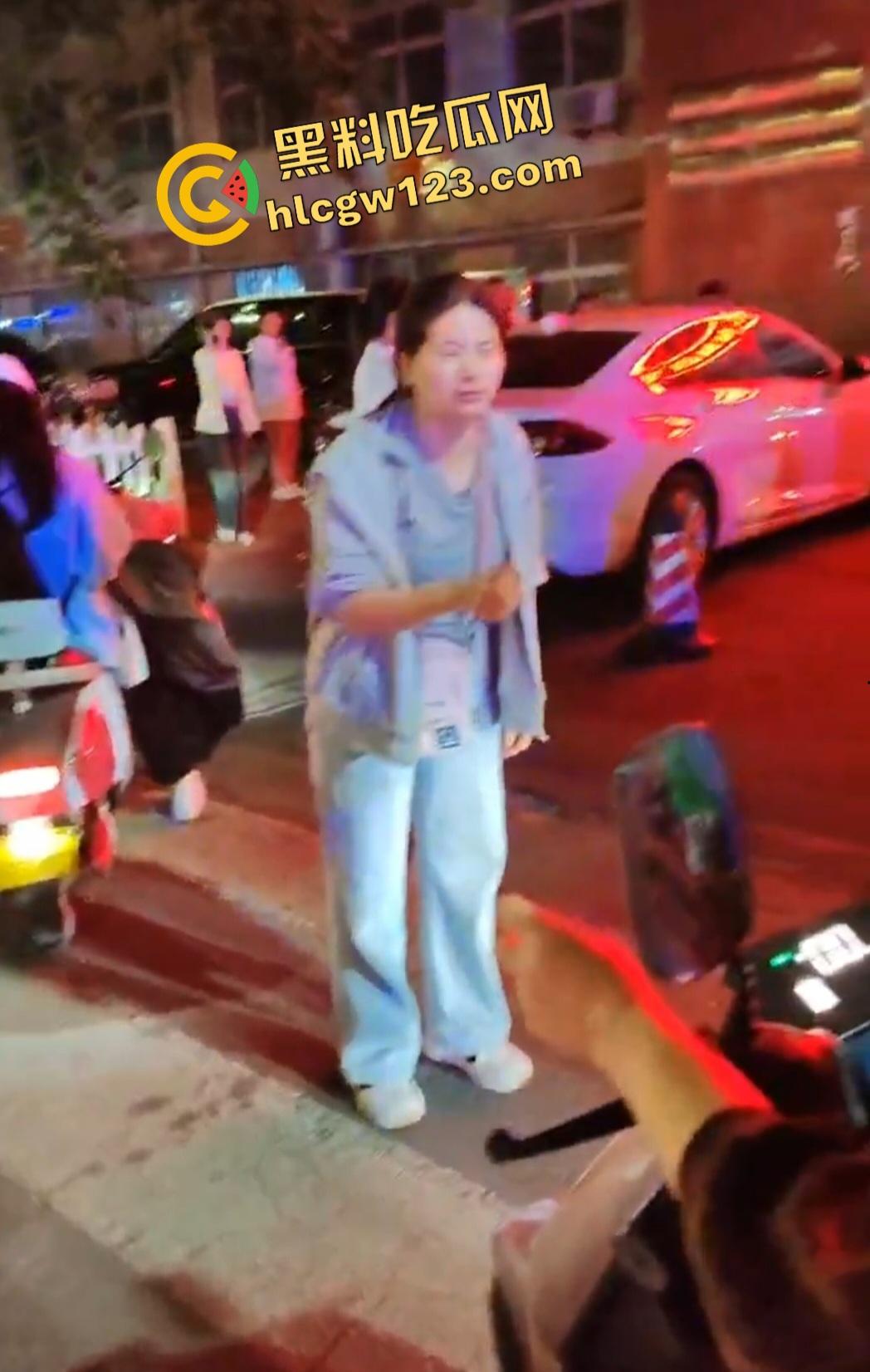 许昌六中【吴怡佳】被班主任嫉妒美貌体罚孤立,恶毒霸凌导致学生跳楼!同学愤怒狂砸学校财产! 第8张 许昌六中【吴怡佳】被班主任嫉妒美貌体罚孤立,恶毒霸凌导致学生跳楼!同学愤怒狂砸学校财产! 第8张