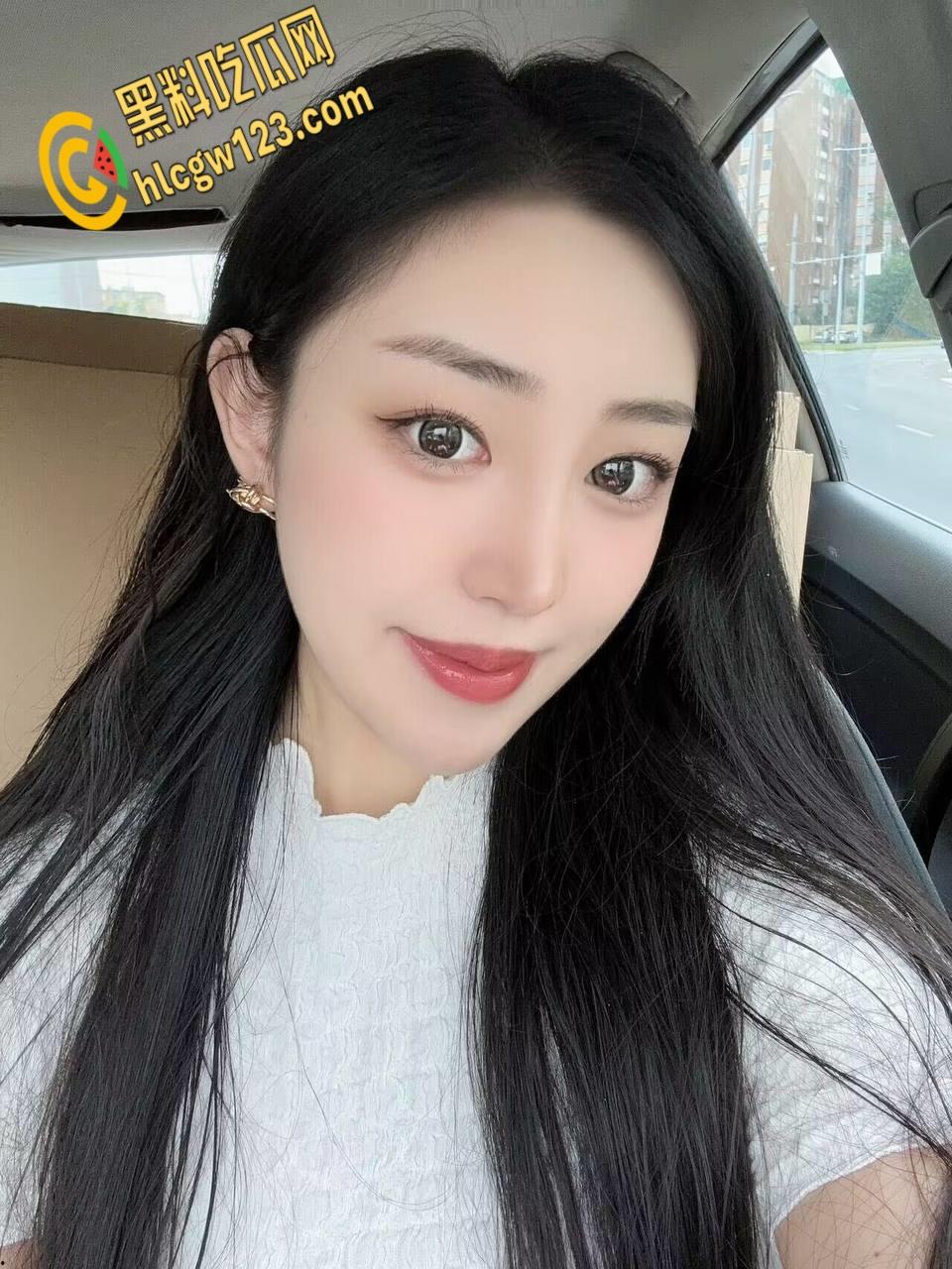 御姐嫩模于明盛，在穷人面前装大款 ，在金主面前就是被捆绑调教的小骚逼 !  第1张