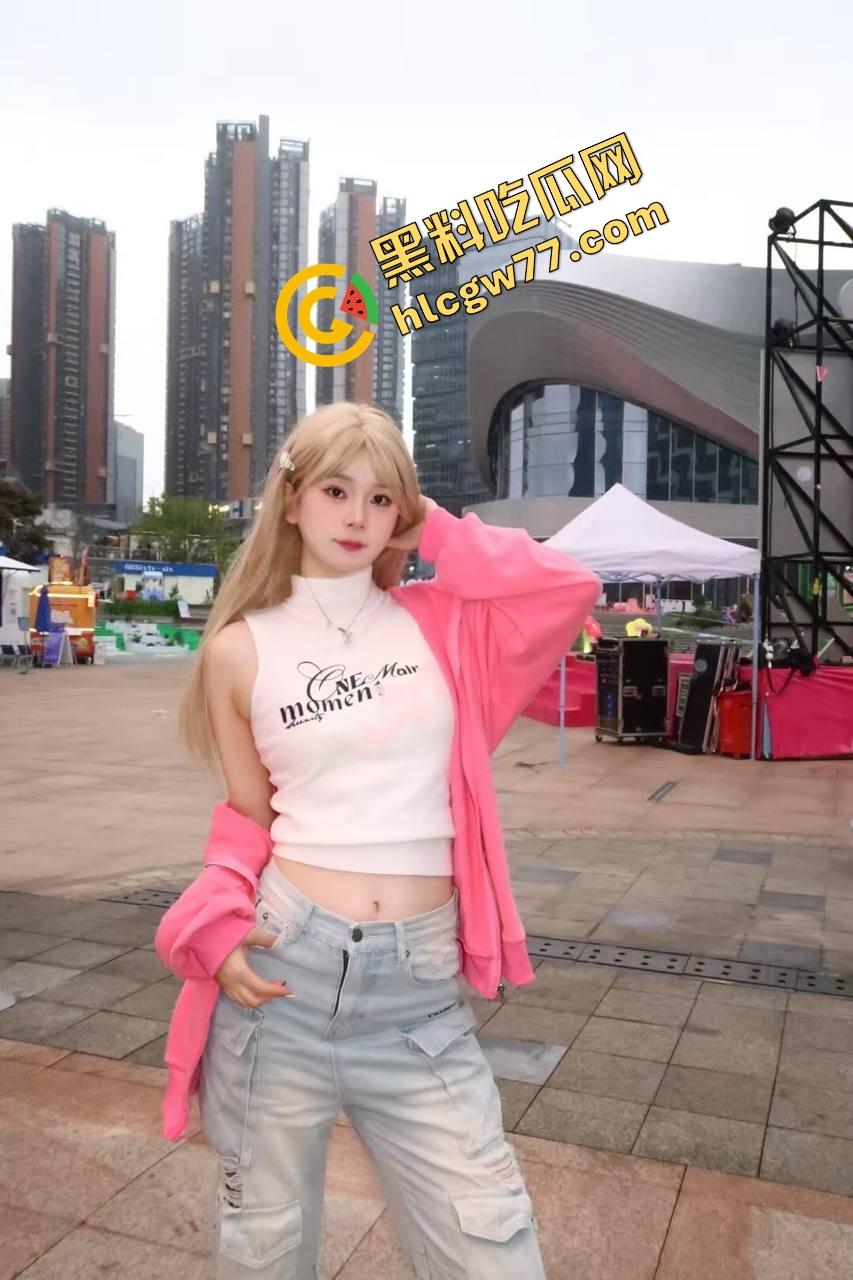 网红印度华人夫妇自拍炸裂，黑渔网丝袜海景房开操，丰臀后入扛不住老公狂射！  第6张