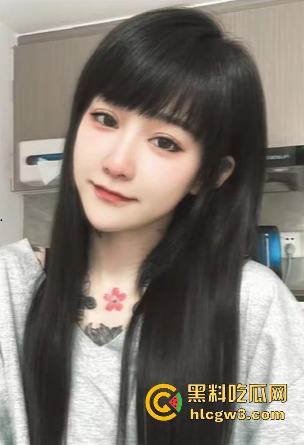 抖音千万粉丝歌手【一支沫z】与北京老头开房视频外泄 跪地舔JB主动开腿挨操 疯狂星期四V我50给你看独家! 第7张 抖音千万粉丝歌手【一支沫z】与北京老头开房视频外泄 跪地舔JB主动开腿挨操 疯狂星期四V我50给你看独家! 第7张