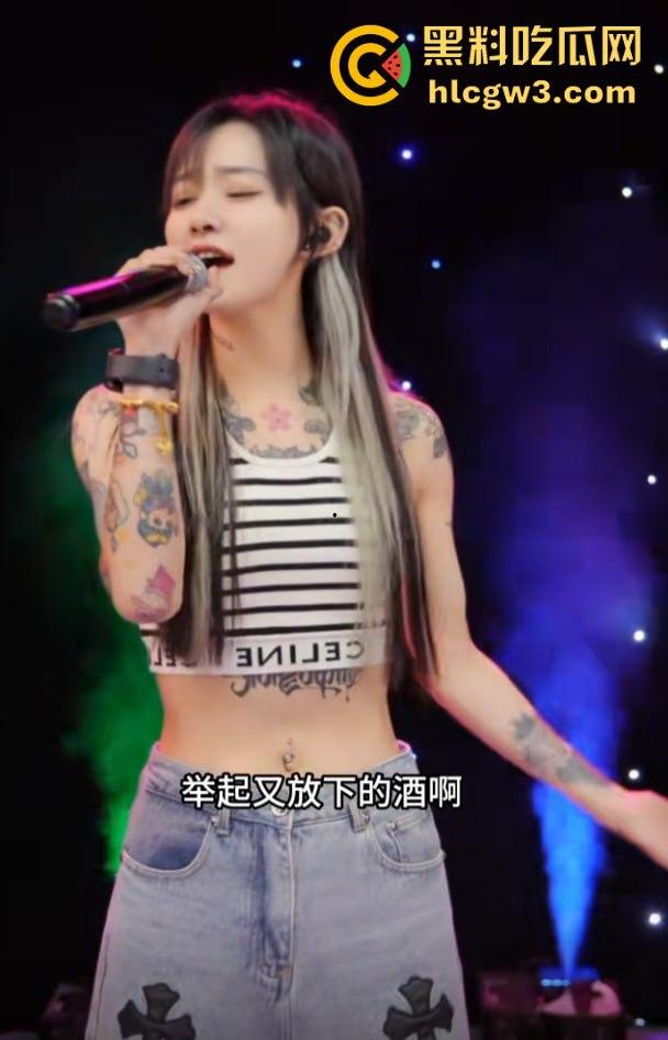 抖音千万粉丝歌手【一支沫z】与北京老头开房视频外泄 跪地舔JB主动开腿挨操 疯狂星期四V我50给你看独家! 第12张 抖音千万粉丝歌手【一支沫z】与北京老头开房视频外泄 跪地舔JB主动开腿挨操 疯狂星期四V我50给你看独家! 第12张