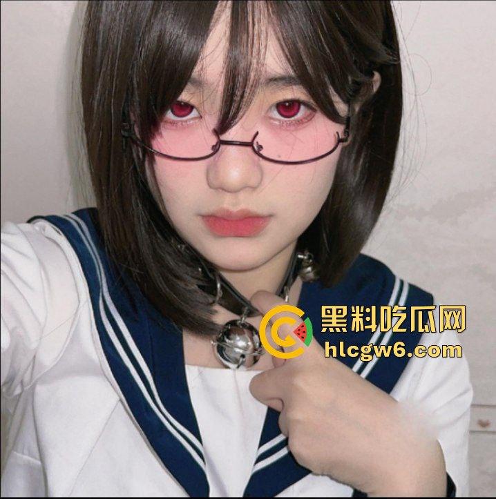 华南理工大学大一反差学妹【黎果果】巨乳黑肥大鲍鱼，阴毛旺盛性欲极强性爱视频遭到曝光。  第4张