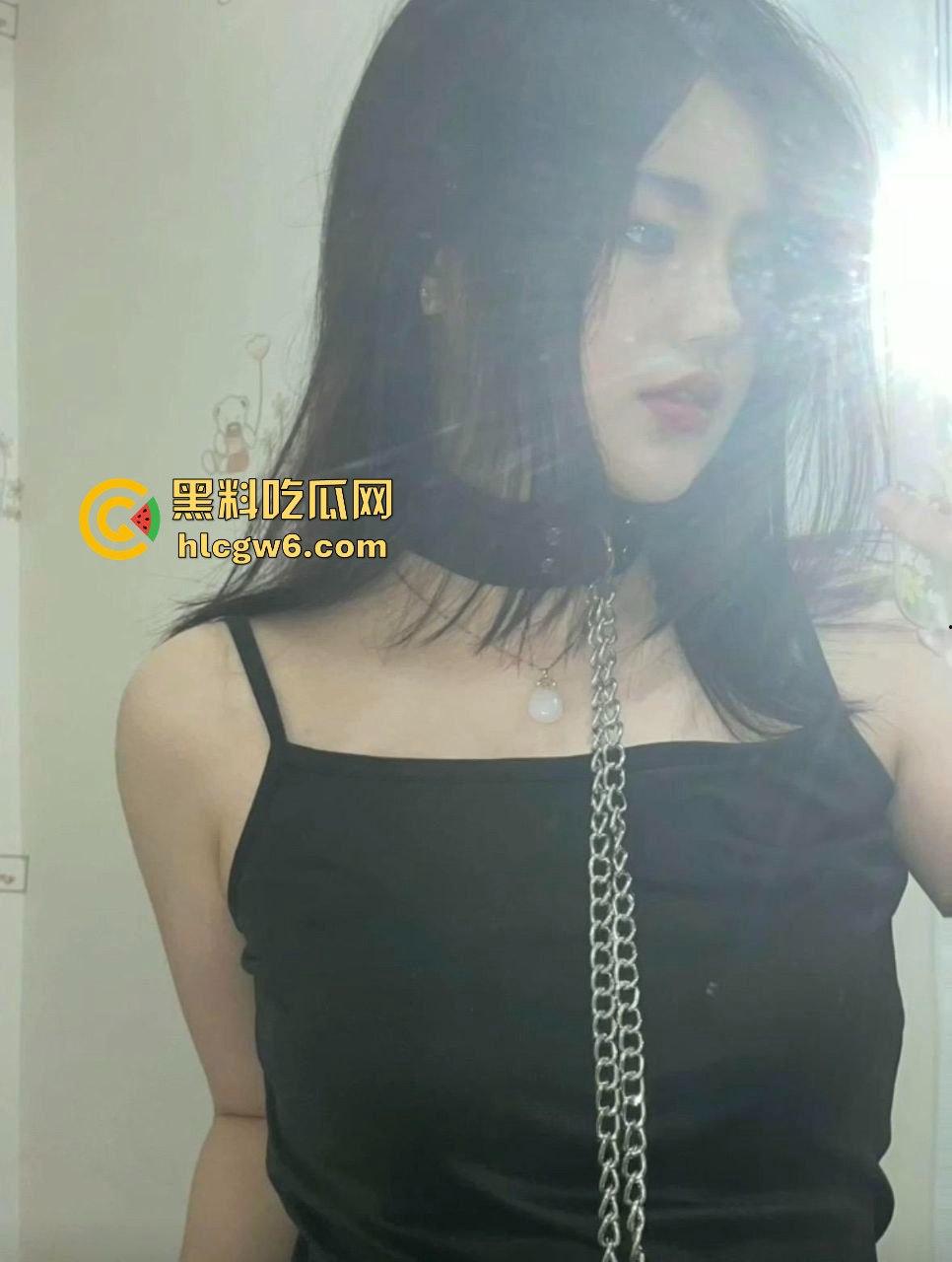 华南理工大学大一反差学妹【黎果果】巨乳黑肥大鲍鱼，阴毛旺盛性欲极强性爱视频遭到曝光。  第29张