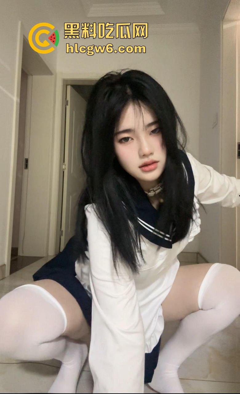 华南理工大学大一反差学妹【黎果果】巨乳黑肥大鲍鱼，阴毛旺盛性欲极强性爱视频遭到曝光。  第31张