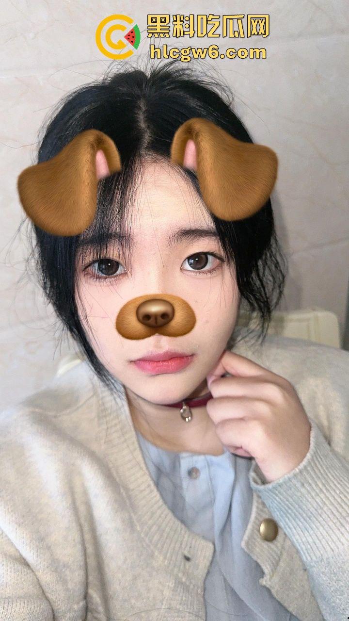 华南理工大学大一反差学妹【黎果果】巨乳黑肥大鲍鱼，阴毛旺盛性欲极强性爱视频遭到曝光。  第46张