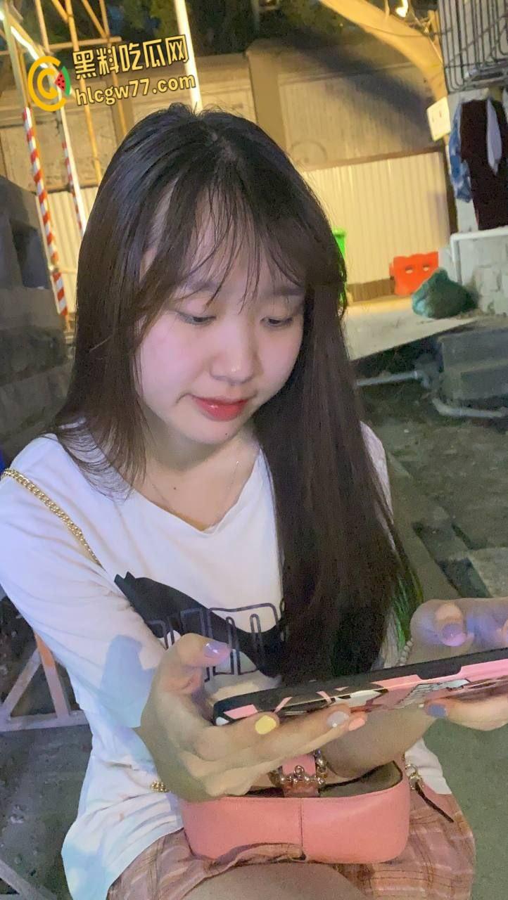 酒吧甜言约微胖小母狗,情趣女仆装下粉嫩骚穴,被猛干到浪叫爸爸不要 ! 第1张 酒吧甜言约微胖小母狗,情趣女仆装下粉嫩骚穴,被猛干到浪叫爸爸不要 ! 第1张