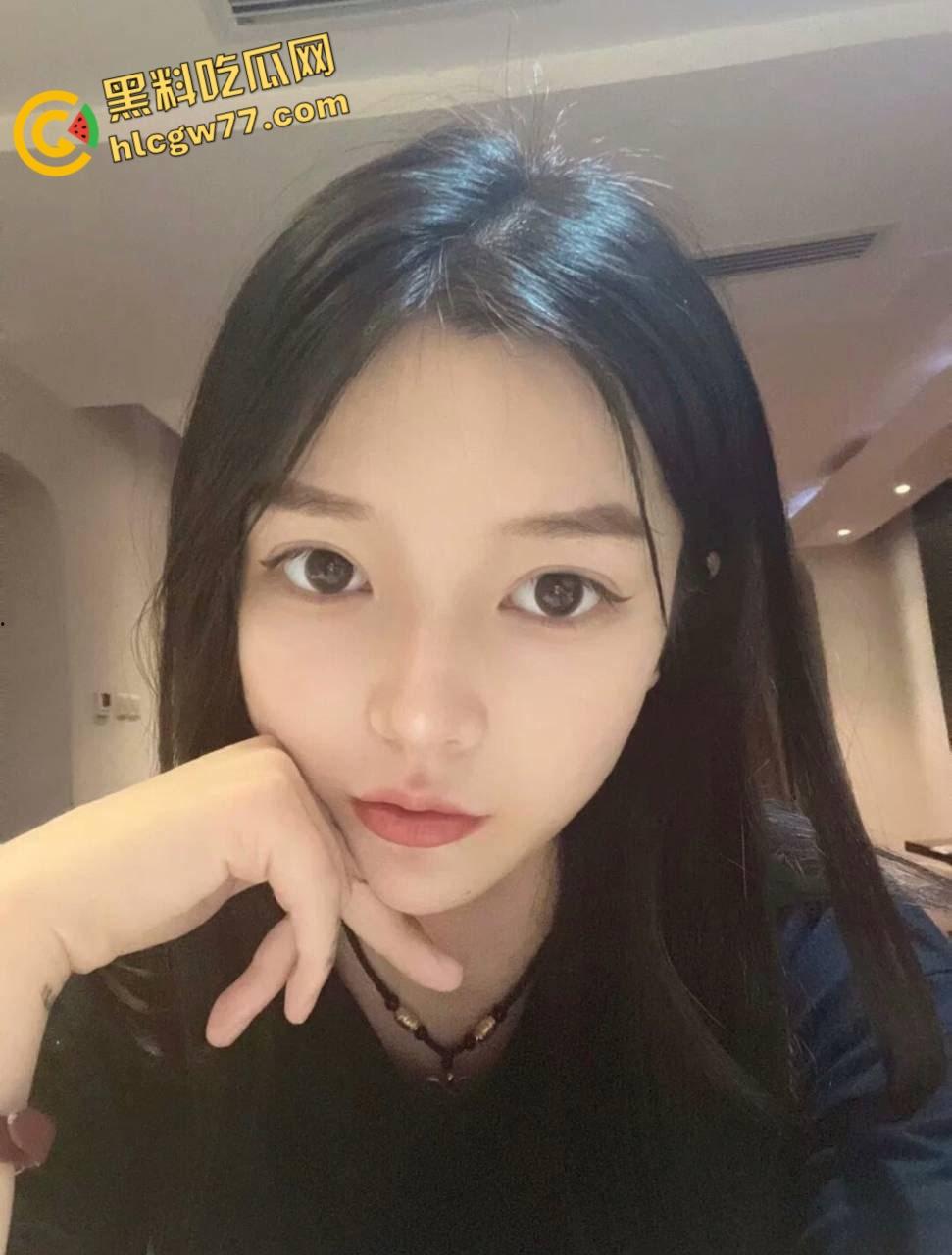 极品纹身御姐【李思羽】裸聊狂撩,娇喘自慰淫水流,男友隔屏欲火烧! 第2张 极品纹身御姐【李思羽】裸聊狂撩,娇喘自慰淫水流,男友隔屏欲火烧! 第2张