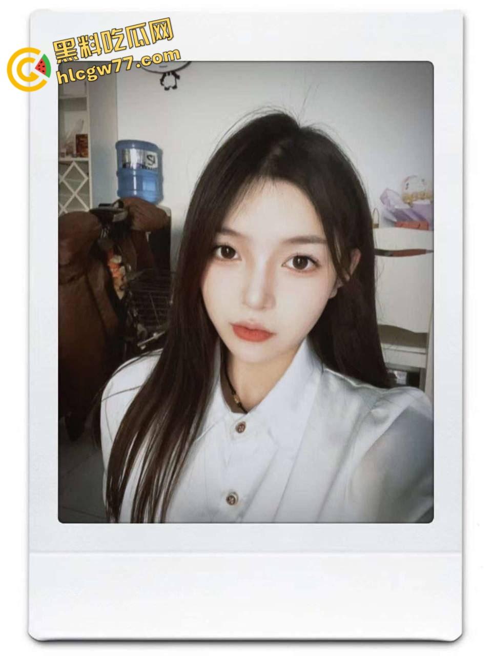 极品纹身御姐【李思羽】裸聊狂撩,娇喘自慰淫水流,男友隔屏欲火烧! 第3张 极品纹身御姐【李思羽】裸聊狂撩,娇喘自慰淫水流,男友隔屏欲火烧! 第3张