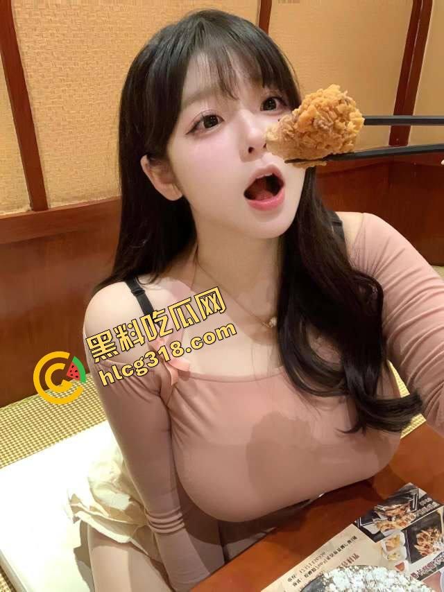 江苏泰迪王又开冲了，一天操四次小母狗没一个顶得住，几个00后炮友姿势全用上还是撑不过十分钟！  第3张