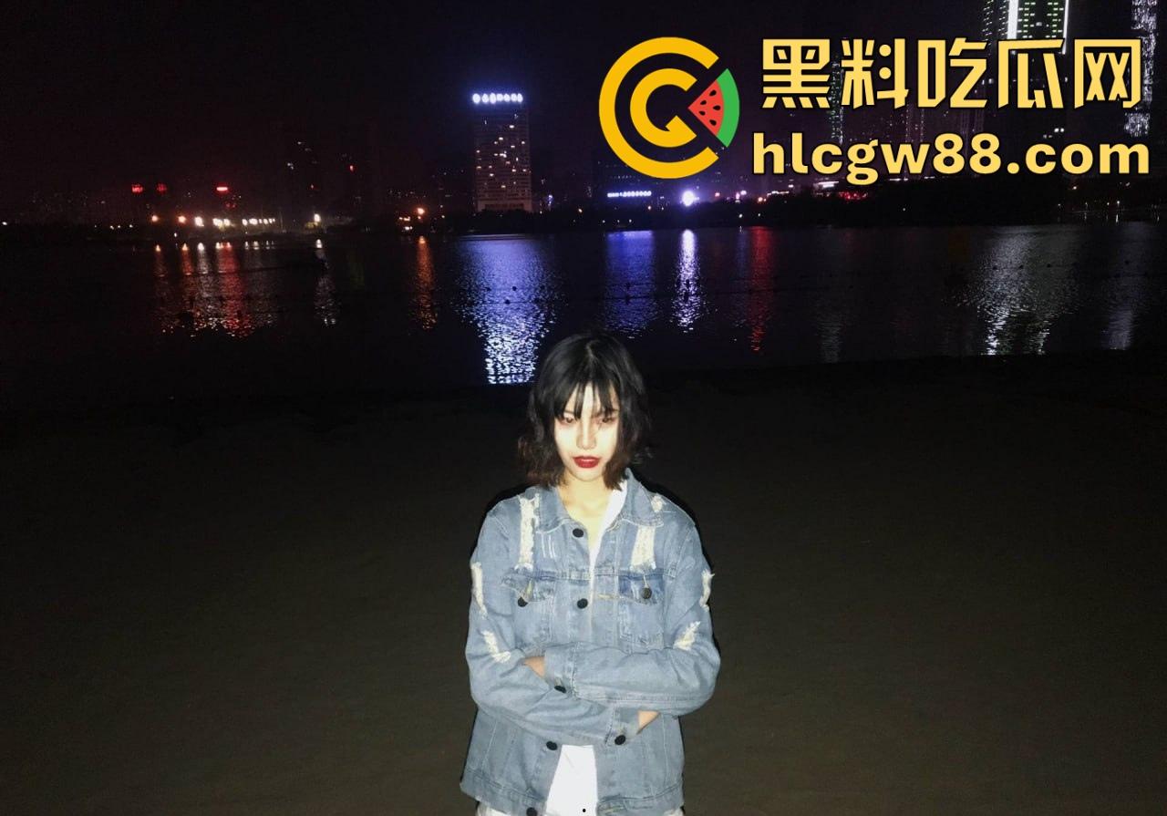 合肥十七中高二嫩妹【鲁艺凡】校外偷腥，穿制服调教跪舔鸡巴，骚洞被无套灌精，黑乳晕还怕怀崽？  第5张