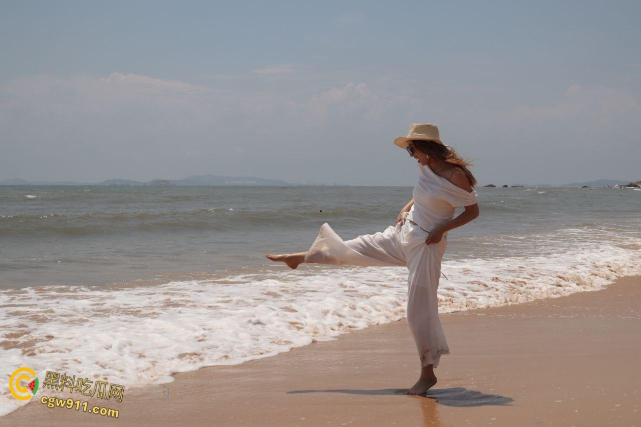 推特调教人妻大神【xiaoxin064】,约炮32岁韵味少妇,把少妇当成母狗边旅游边操,无套内射黑丝翘臀 ! 第3张 推特调教人妻大神【xiaoxin064】,约炮32岁韵味少妇,把少妇当成母狗边旅游边操,无套内射黑丝翘臀 ! 第3张