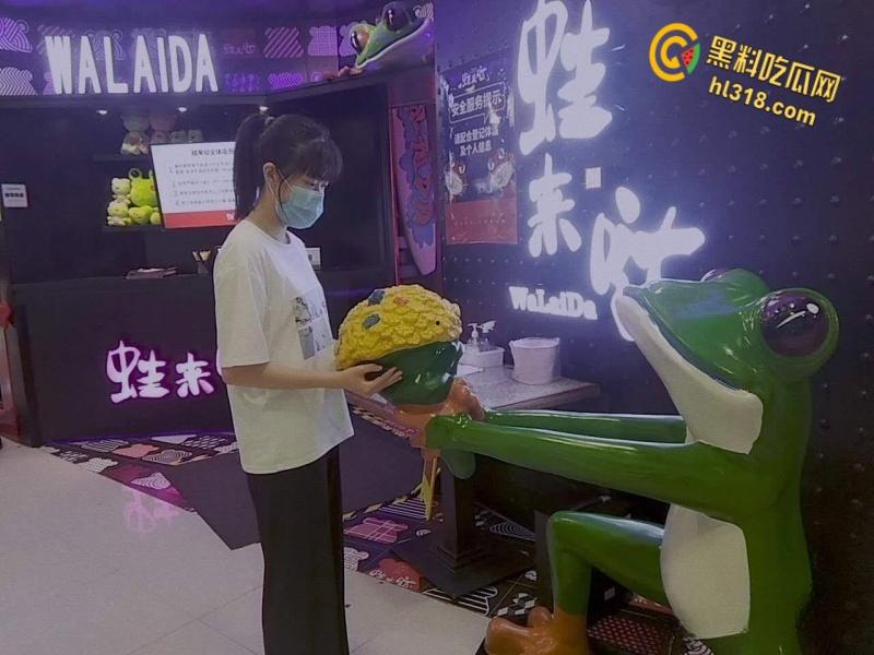 内蒙古城市技术学院幼师【庄雅文】，性欲强盛的小母狗，粉唇灵活吞吐肉棒，性感蜜桃臀被疯狂后入 !  第5张