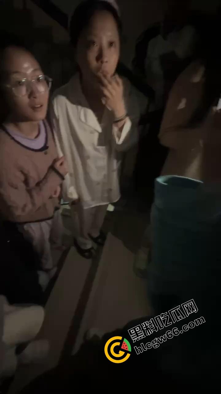 东湖副教授『林旺』顺带当床上导师？妻子实名举报湖南高校教师出轨女学生，学校火速成立调查组！  第17张