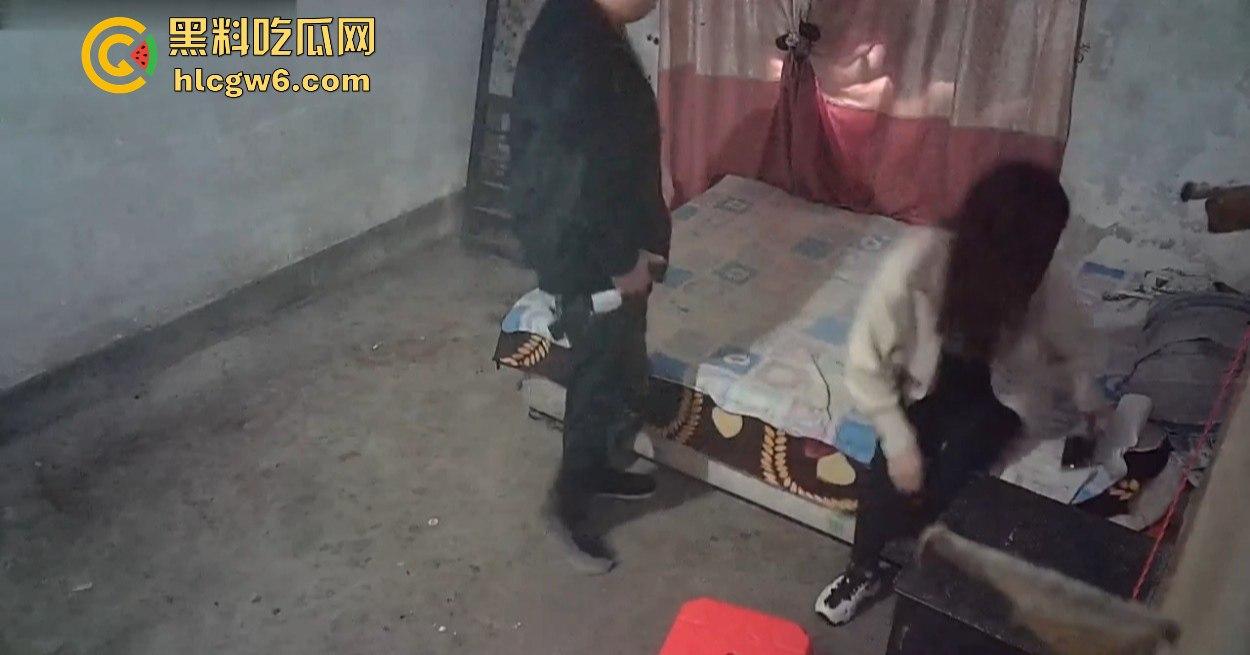 监控偷拍曝光 站街女怒接小鸟胖男百元一炮 75下秒完 平均每下1块3 兄弟真是按秒计费的性价比之王！  第10张