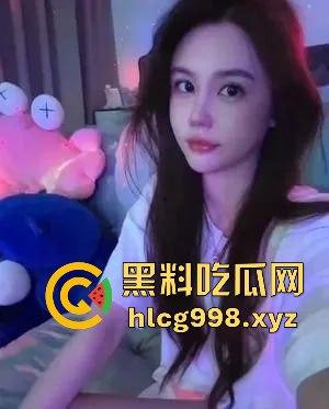 从陈冠希变张柏芝?『童锦程』被『奶味仙女』偷拍怒发8条抖音回击牛子不小!杭州金手指诞生了? 第32张 从陈冠希变张柏芝?『童锦程』被『奶味仙女』偷拍怒发8条抖音回击牛子不小!杭州金手指诞生了? 第32张