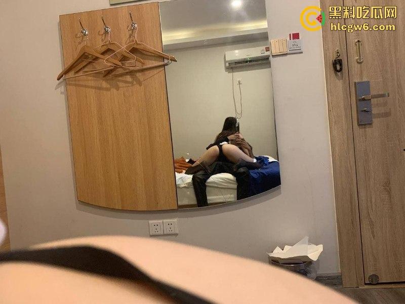 湖南90后少妇【李铭瑶】约炮软件偷情00后小伙儿 因吵架圈走男生5000块遭人曝光!痴迷含屌骚气外漏 第2张 湖南90后少妇【李铭瑶】约炮软件偷情00后小伙儿 因吵架圈走男生5000块遭人曝光!痴迷含屌骚气外漏 第2张