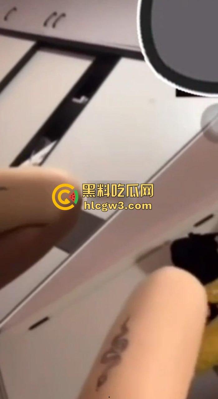 抖音主播【奈奈御子】被爆卖原味内裤和滋味视频 销号后换皮继续搞 背地里居然做这种事！  第12张