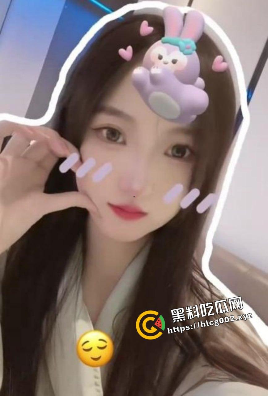 西南大学极品校花『穆诗蔓』反差婊私生活曝光！美腿丝袜诱惑！被金主各种开发调教！  第4张