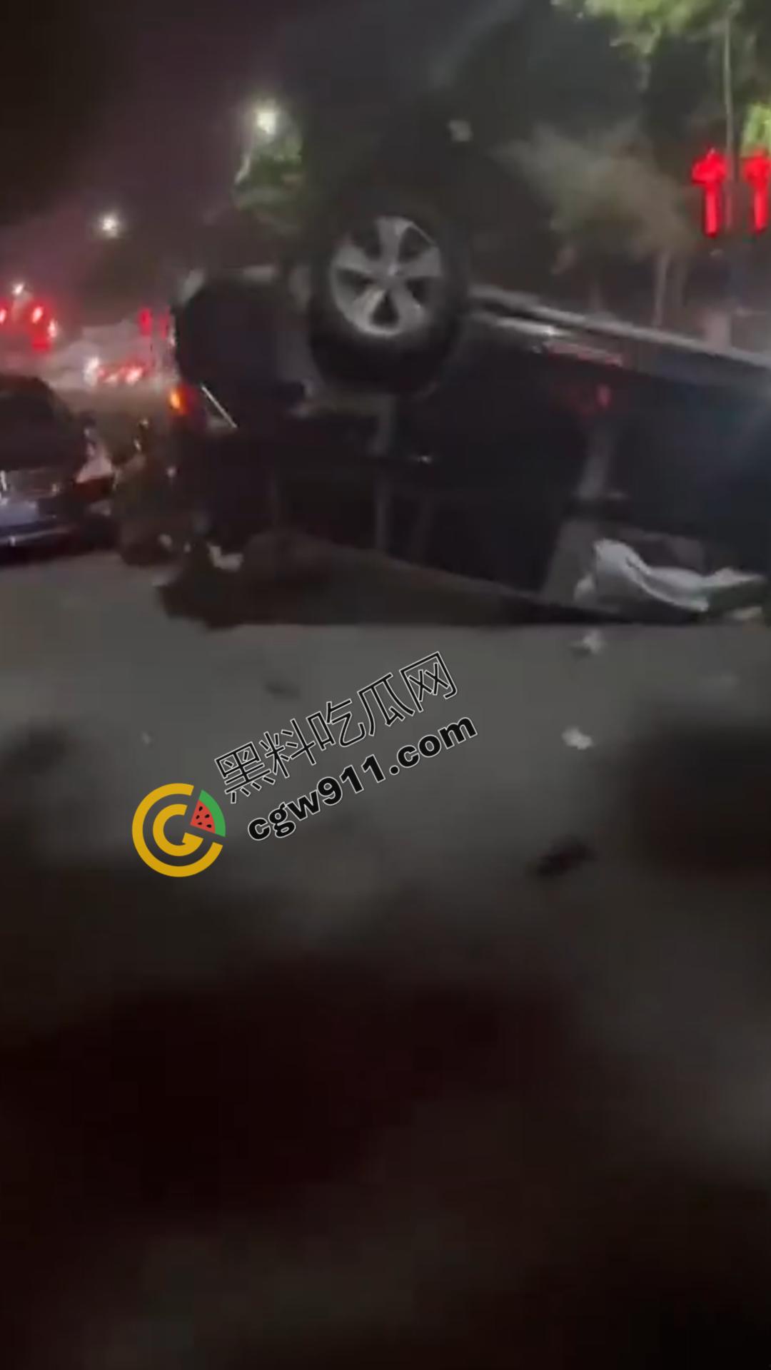 山东聊城酒驾惨祸!一夜间造成8死1伤惨烈场面,路面染血惨不忍睹,令人们悲痛欲绝。 第2张 山东聊城酒驾惨祸!一夜间造成8死1伤惨烈场面,路面染血惨不忍睹,令人们悲痛欲绝。 第2张