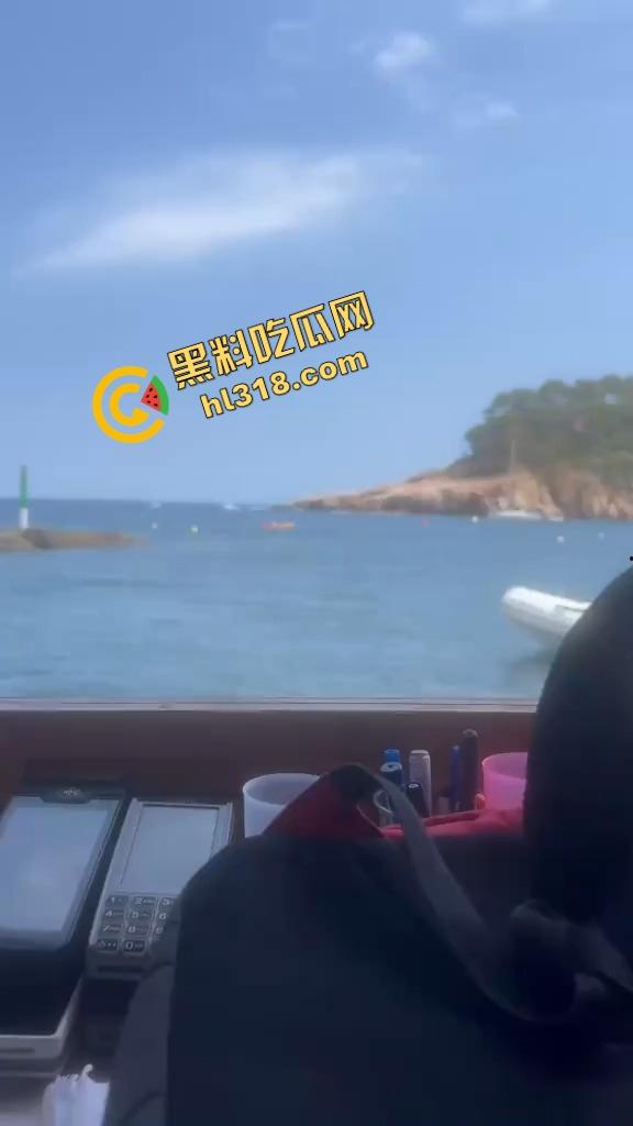 风雨交加浪涌如潮，在海中怒干鲍鱼，海风吹干精液，浪花上打在身上啪啪响，他说风雨中这点痛算什么！  第8张