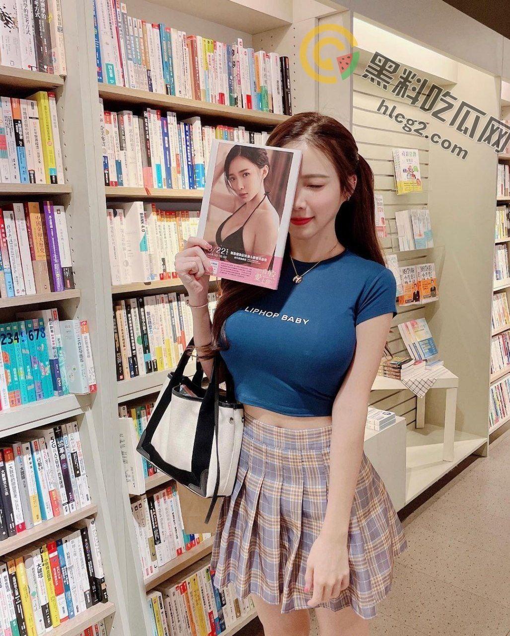 大二女学生开房被同学疯狂迷奸玩弄抠逼，惊悚内幕曝光！  第12张