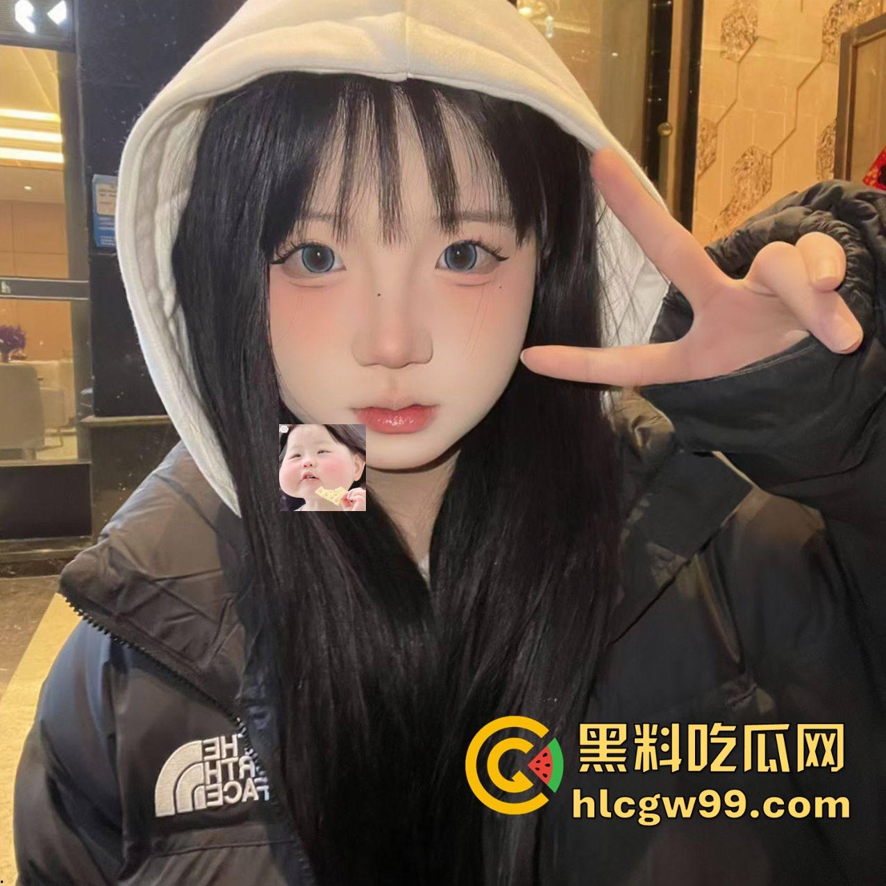 这个是真会玩啊！萌系甜妹电钻插逼体验快速高潮，这频率比炮机还要猛，这么玩逼早晚不得玩废了啊？  第1张