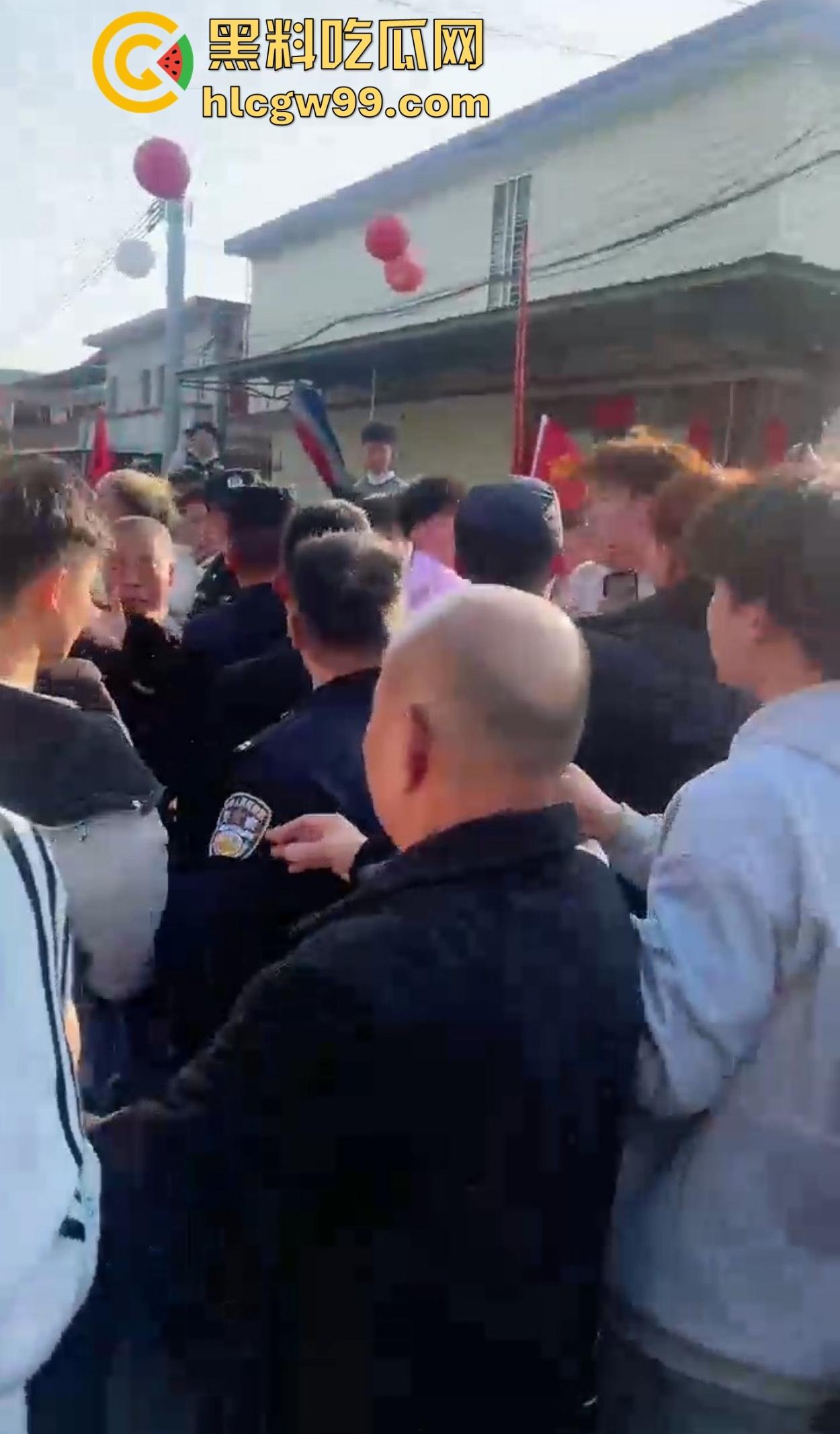 潮汕男子飙车狂言车300万撞死人保险赔,结果被英歌队打到脑震荡,现在出院嚷嚷黑势力又被围了! 第9张 潮汕男子飙车狂言车300万撞死人保险赔,结果被英歌队打到脑震荡,现在出院嚷嚷黑势力又被围了! 第9张