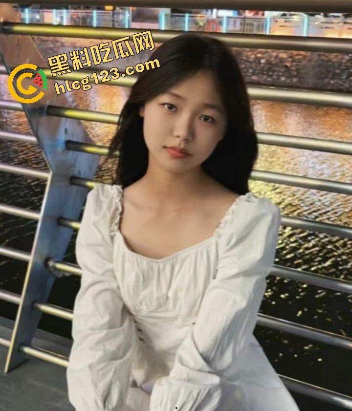 佛山卫生职业技术学院女生谢婉婷被曝全裸后入式校园爆红！  第3张