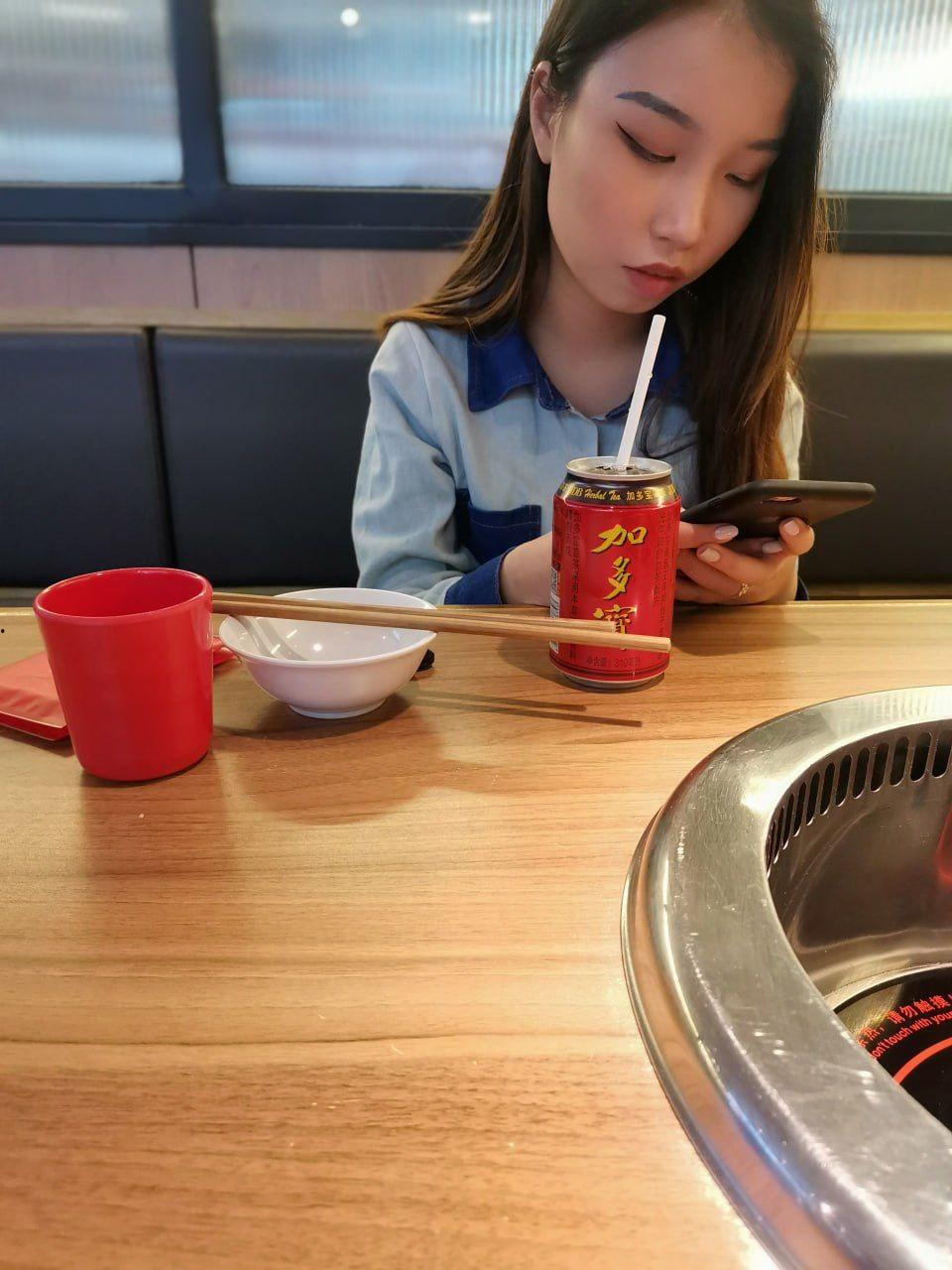 超真实迷奸！大神约炮南宁02年大学生 下药迷倒狠狠的玩 滴蜡 鞭打 死猪一样的嫩妹子 逼逼超紧  第2张