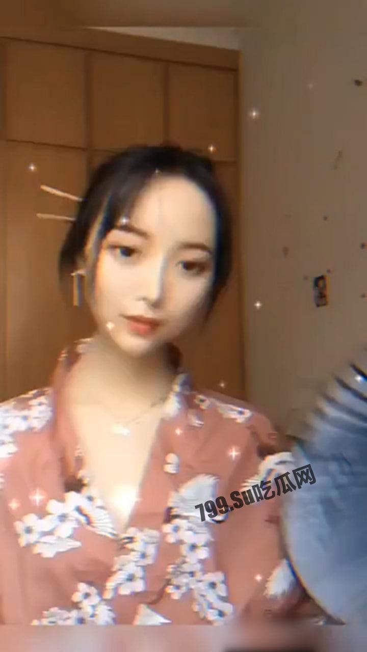 快手网红「希儿  希妹儿」反差婊合集 真是个爱吃鸡的好女孩 第1张