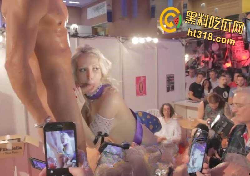 西班牙成人展淫乱实录!全场狂操无遮掩,模特当众掰穴自摸,群P乱交比A片还猛,高潮汁水四溅! 第1张 西班牙成人展淫乱实录!全场狂操无遮掩,模特当众掰穴自摸,群P乱交比A片还猛,高潮汁水四溅! 第1张