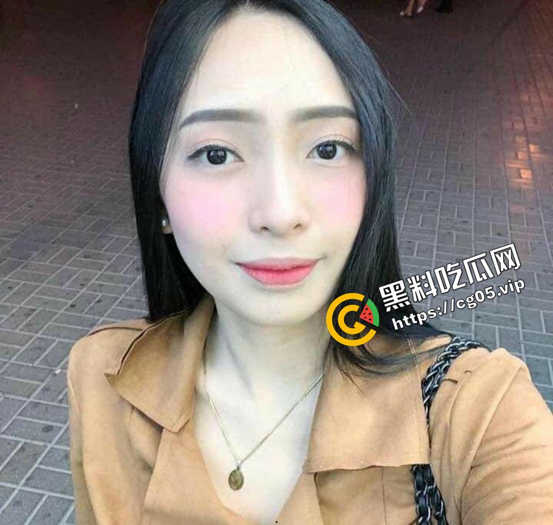 菲律宾网红 Yummy Mo Lodi Zzy 自拍泄密完整版  照片那么清纯 脱了衣服跟换了个人似的骚 第1张