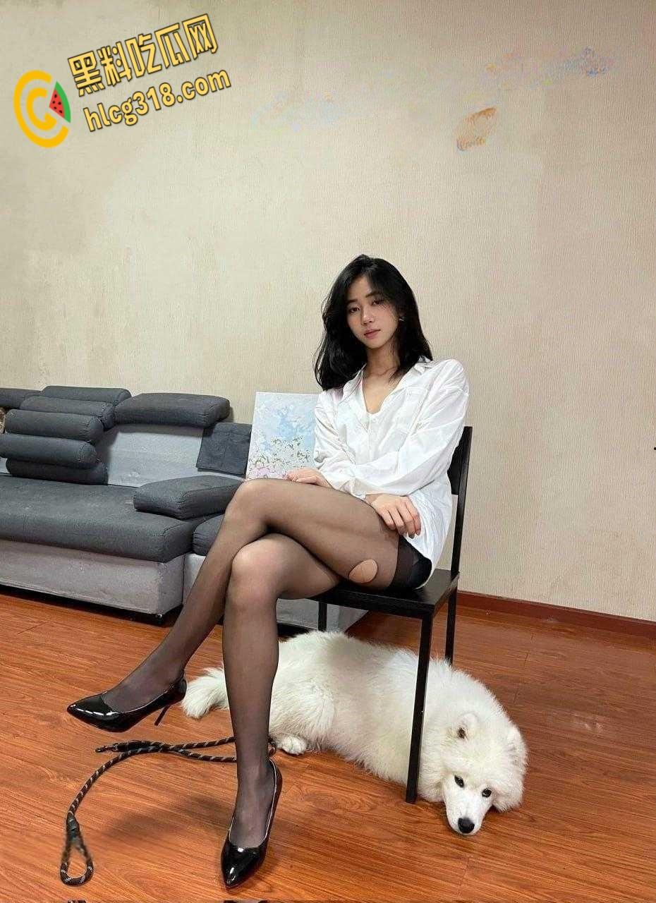 极品高颜舞蹈生被金主网调,大尺度完美身材尤物,高难度一字马展示诱人酮体 ! 第3张 极品高颜舞蹈生被金主网调,大尺度完美身材尤物,高难度一字马展示诱人酮体 ! 第3张