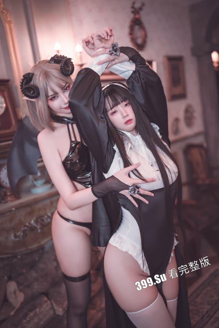 推特福利姬「落落Raku」cos极致的骚女仆 自慰户外露出  和小姐妹互相成就 被金主乖乖调教（70P私拍+40V福利视频合集） 第20张