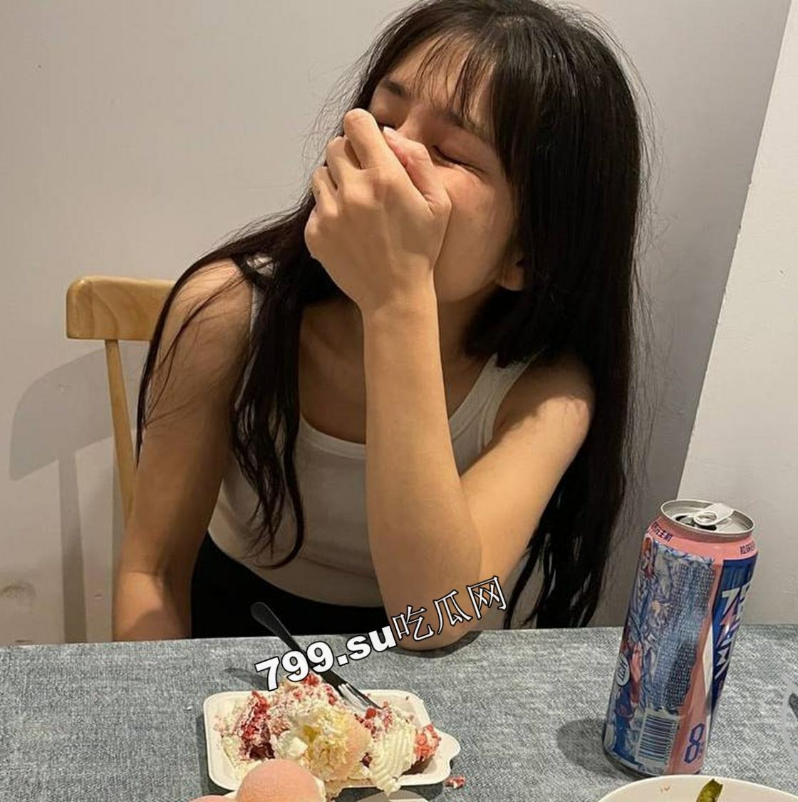 海角社区乱伦大神强上女房东 以记录之名把少妇房东野外按在草地抽插观众太多转战厕所继续 第10张 海角社区乱伦大神强上女房东 以记录之名把少妇房东野外按在草地抽插观众太多转战厕所继续 第10张