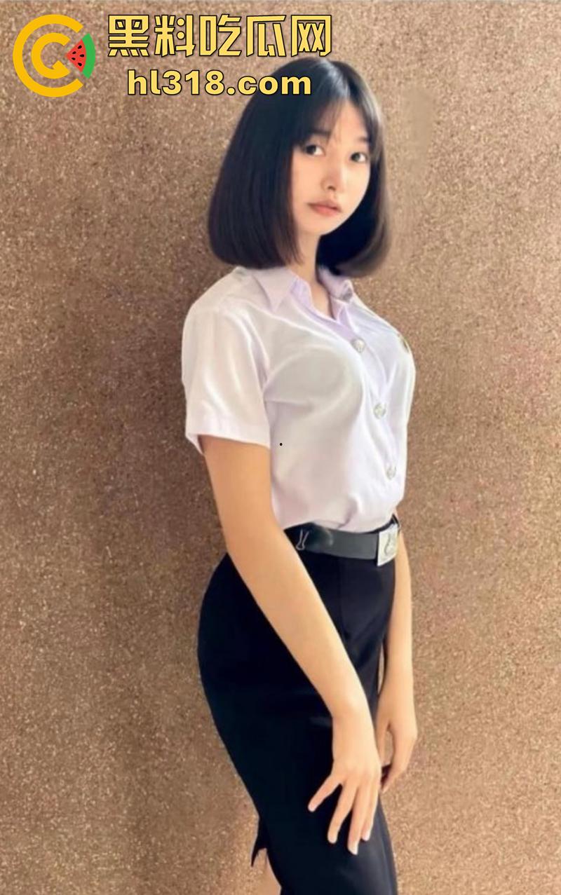 泰国拉拉队女神【Kae】，还在上高中的极品尤物，身材一流大奶翘臀，三点粉嫩性感诱人自慰视频流出！  第2张