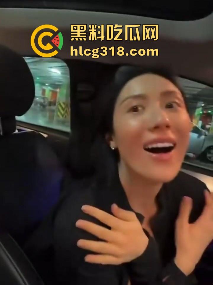 推特网黄博主【MCreation711】最新福利作品，让外卖员来猛操性感女友，酒店走廊开门极限做爱  第7张