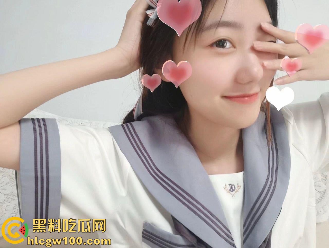 浙江外国语学院贫乳少女【张娜】，清纯外表内心放荡，花式骑乘放肆淫叫尽显放荡本性  第2张