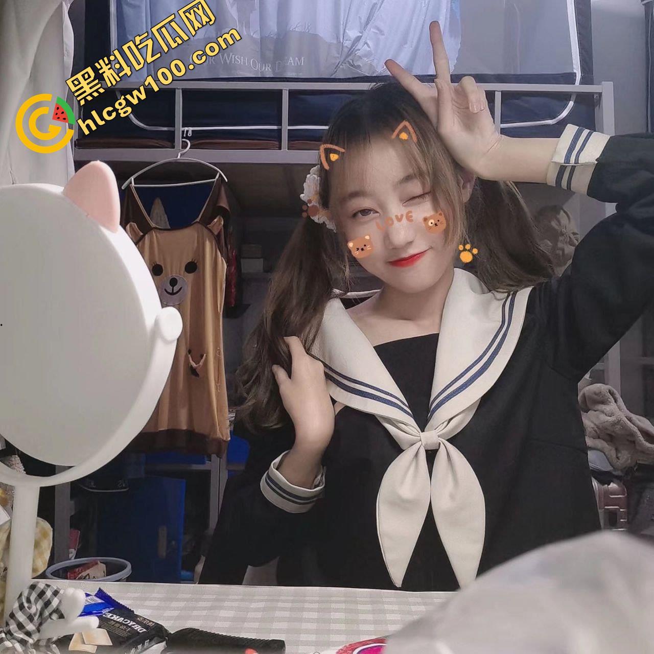 浙江外国语学院贫乳少女【张娜】，清纯外表内心放荡，花式骑乘放肆淫叫尽显放荡本性  第9张