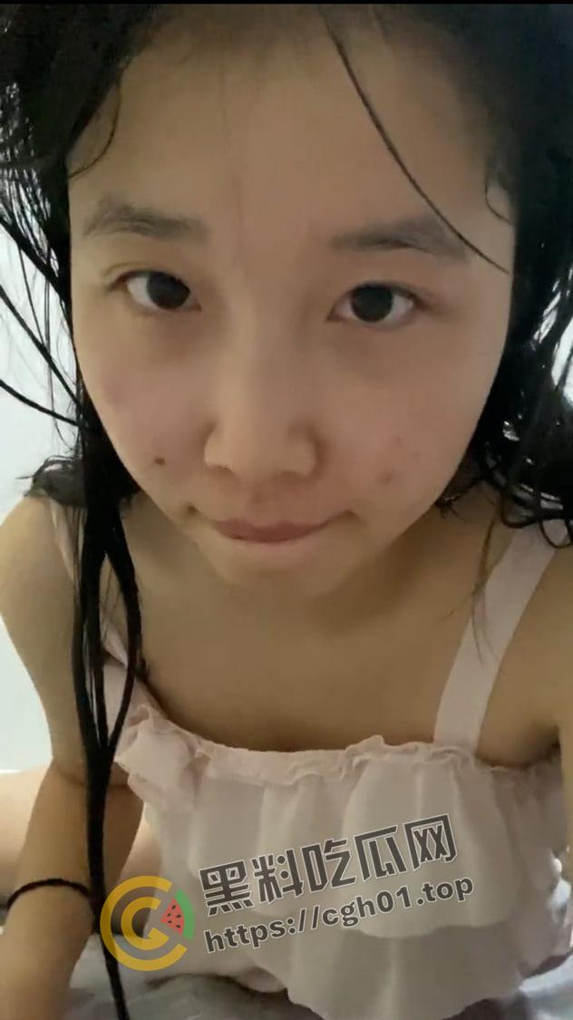 瓜友投稿！自己不舍得碰的女友是别人的母狗 颜射 吞精 开肛 反差婊调教视频被流出  第3张