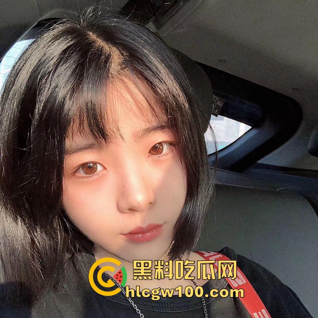 四川绵阳骚货【姜文文】分手后仍约炮 前女友成专属炮友 每天自慰两次高潮还跪舔鸡巴求草! 第1张 四川绵阳骚货【姜文文】分手后仍约炮 前女友成专属炮友 每天自慰两次高潮还跪舔鸡巴求草! 第1张