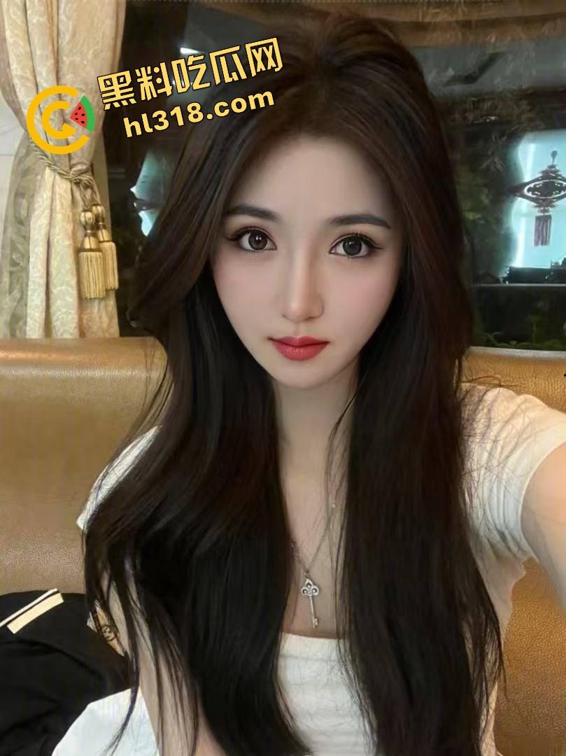 闺蜜互咬玩疯了姐妹反目，闺蜜抢男人翻脸撕逼，自爆跟姐妹服侍金主3P群交，姐妹一起下水谁都不洗白！  第1张