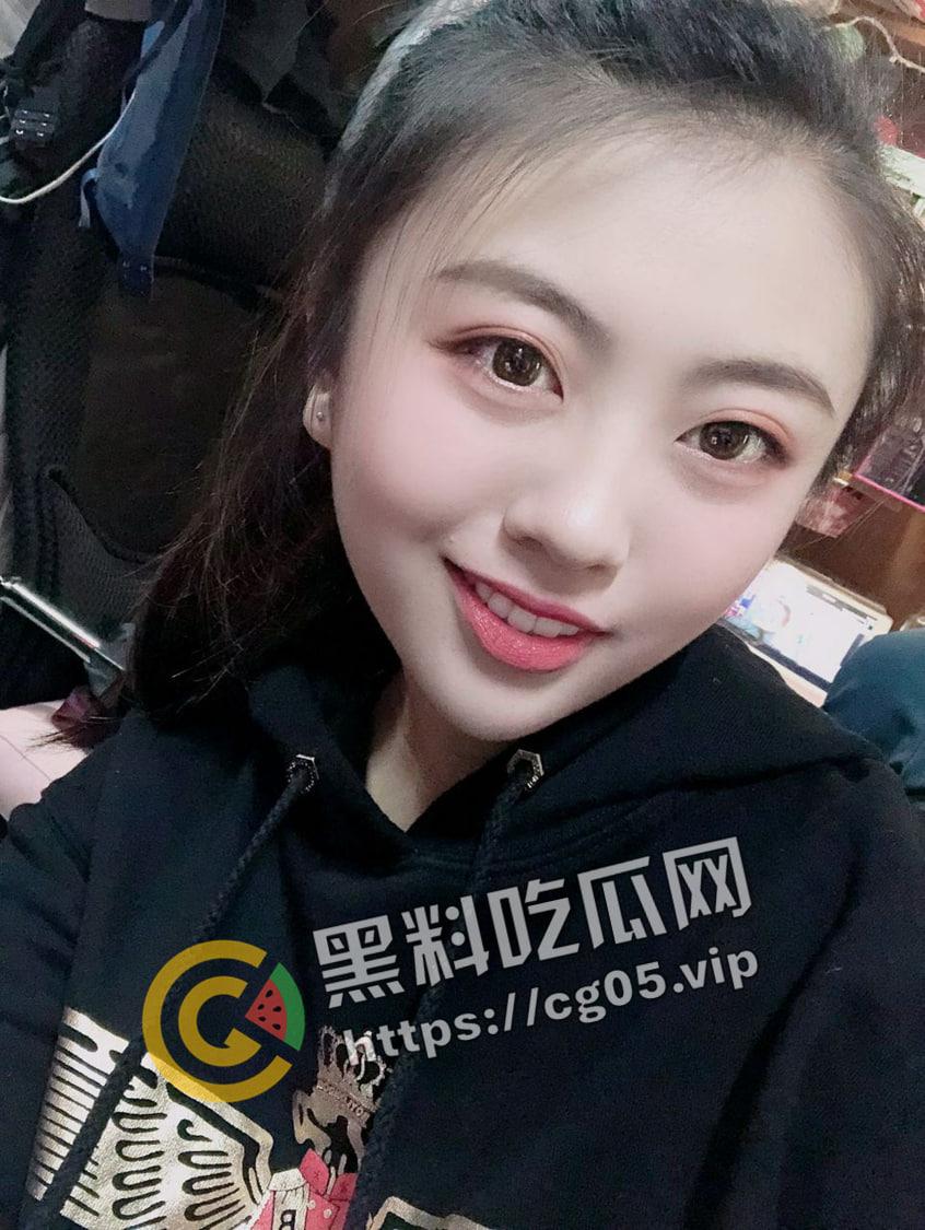 石家庄长安区 祥云小卖铺老板娘 与楼上大学生偷情被老公发现 曝光 少妇巨乳 这哪个大学生能忍住  第1张