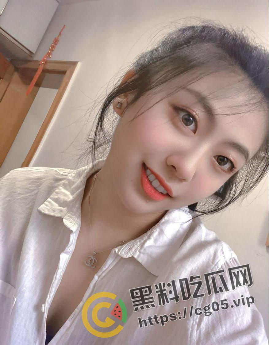 石家庄长安区 祥云小卖铺老板娘 与楼上大学生偷情被老公发现 曝光 少妇巨乳 这哪个大学生能忍住  第3张