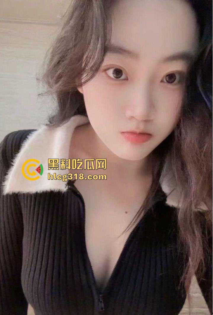 河南数字传媒技术公司骚逼【陈筱慧】为求上位色相诱惑上司，喜欢后入打桩，性爱视频曝光泄露！  第3张